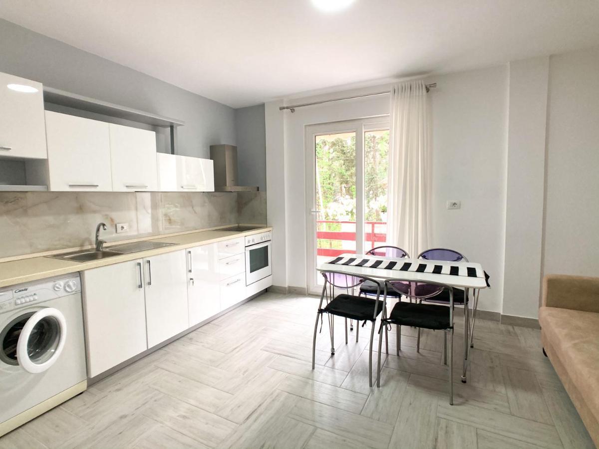 Promo Price September - Home By The Sea 1 Min From The Beach Golem  Ngoại thất bức ảnh