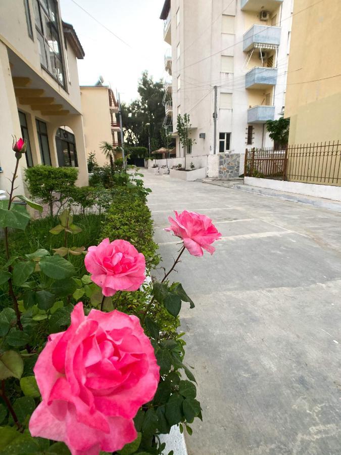 Promo Price September - Home By The Sea 1 Min From The Beach Golem  Ngoại thất bức ảnh