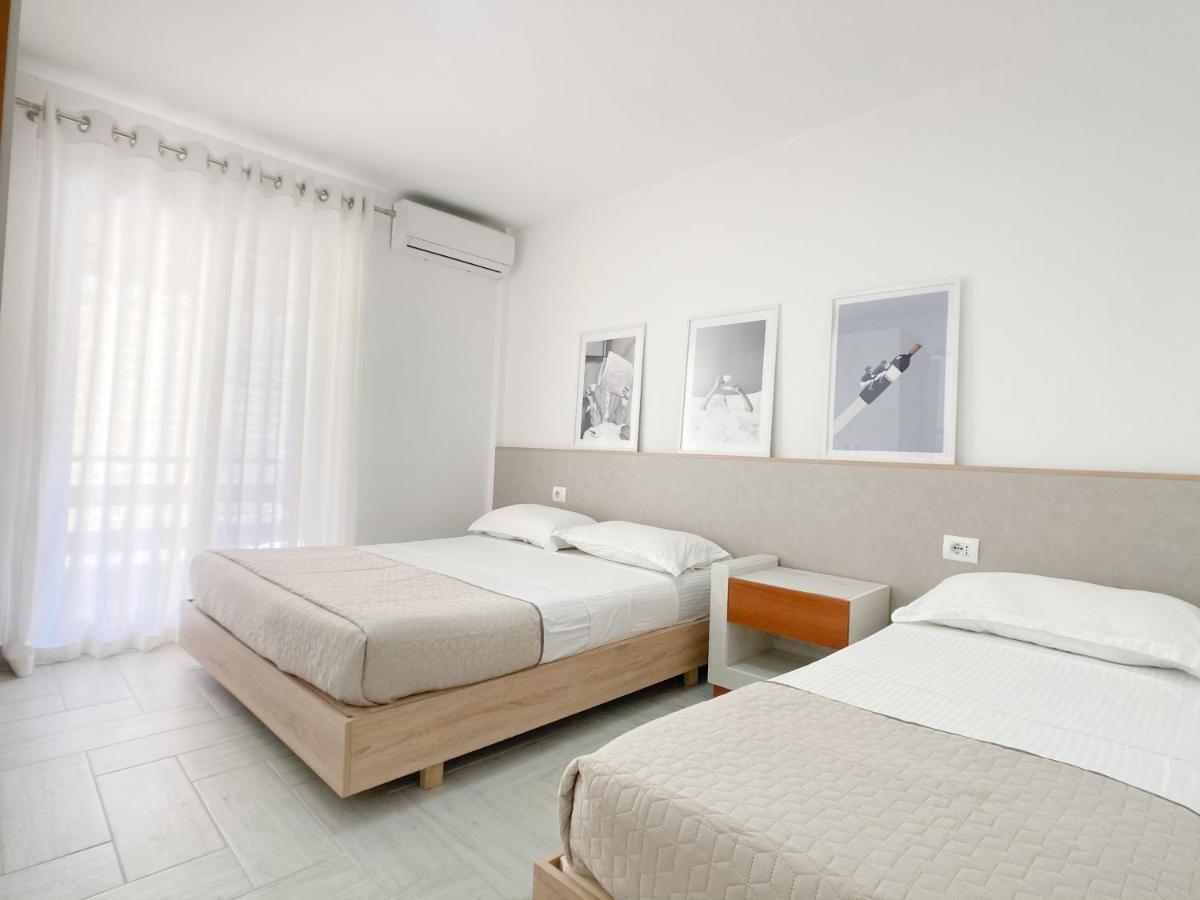 Promo Price September - Home By The Sea 1 Min From The Beach Golem  Ngoại thất bức ảnh