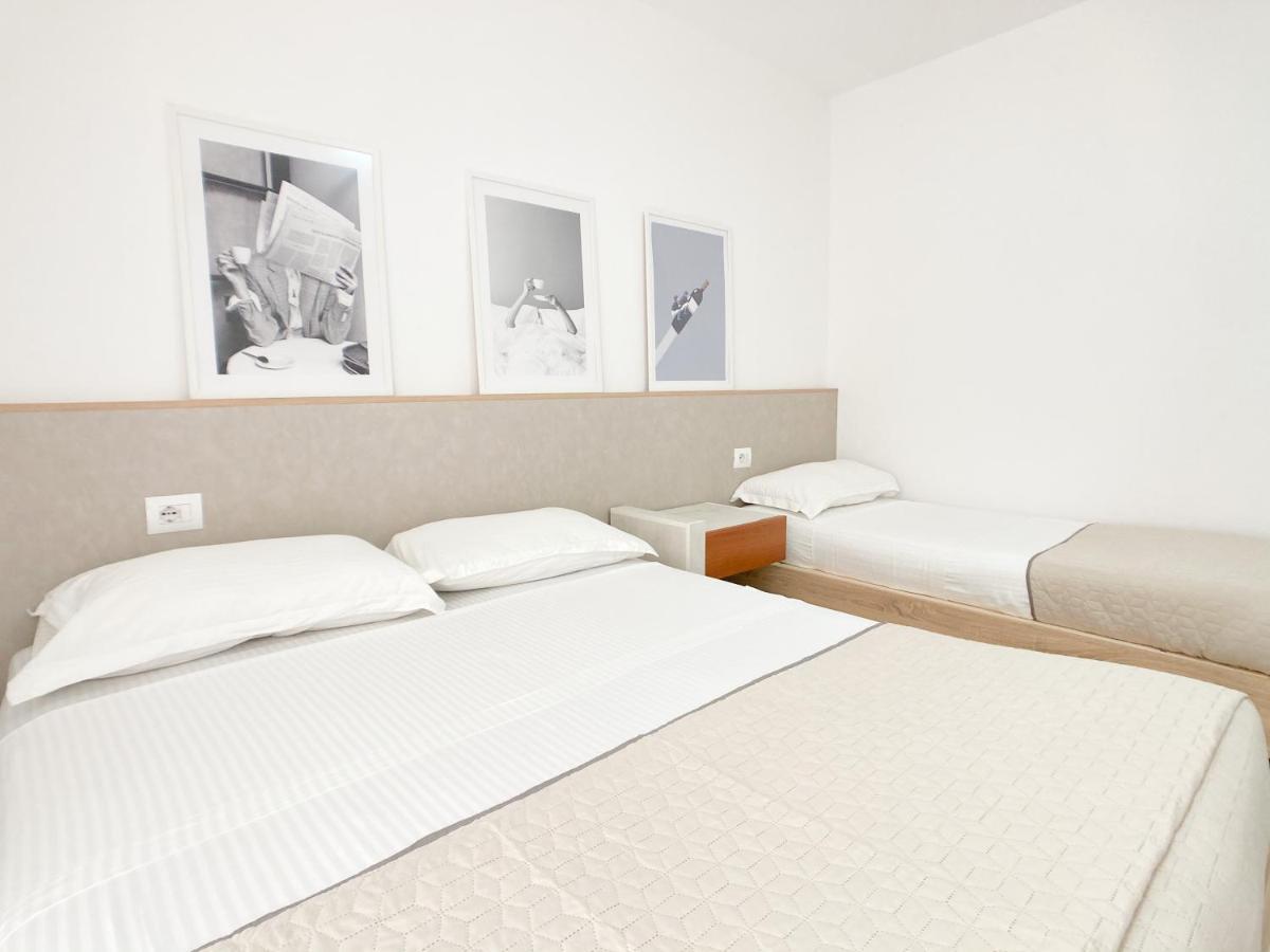 Promo Price September - Home By The Sea 1 Min From The Beach Golem  Ngoại thất bức ảnh