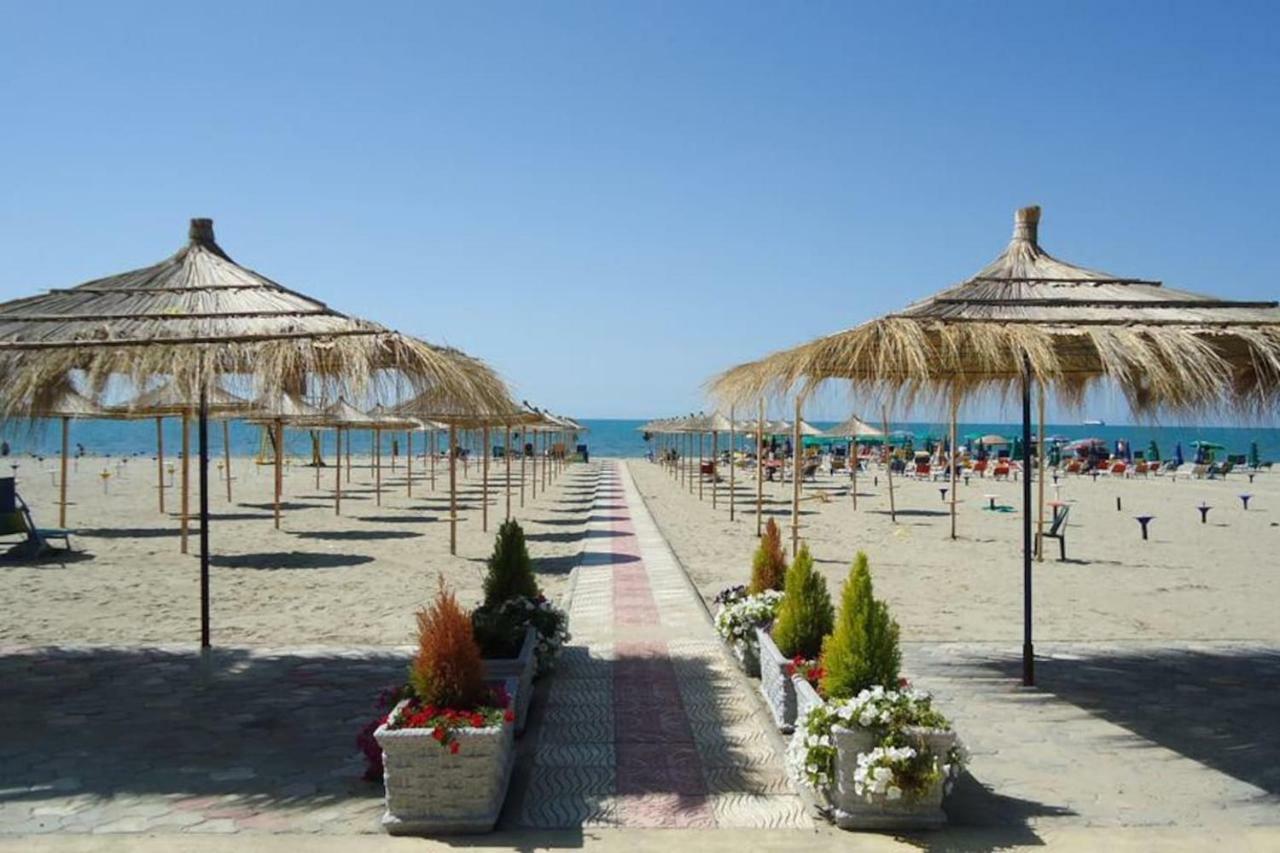 Promo Price September - Home By The Sea 1 Min From The Beach Golem  Ngoại thất bức ảnh